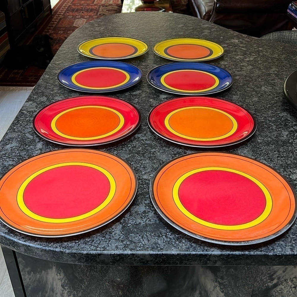 Set of 8 Gibson Hard Plastic 10” Multicolor Dinner Plates